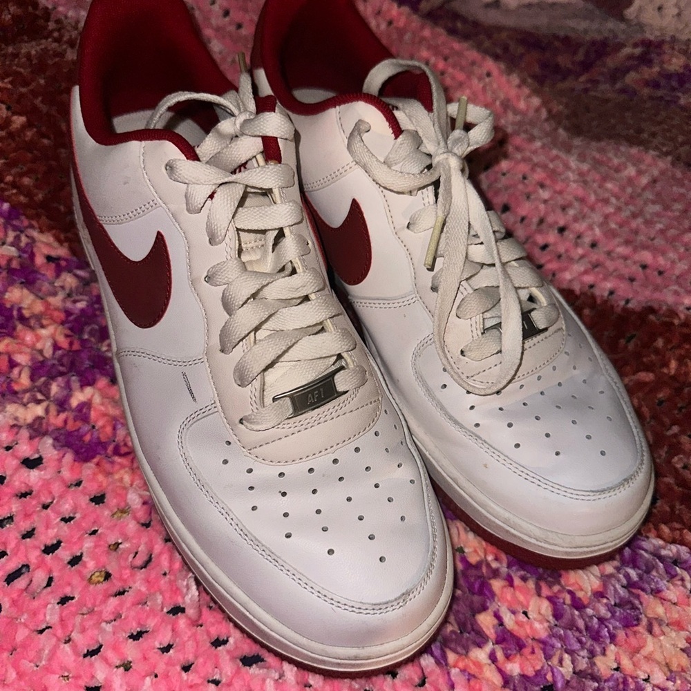Nike White and Red Air Sneakers - Picture 2 of 4